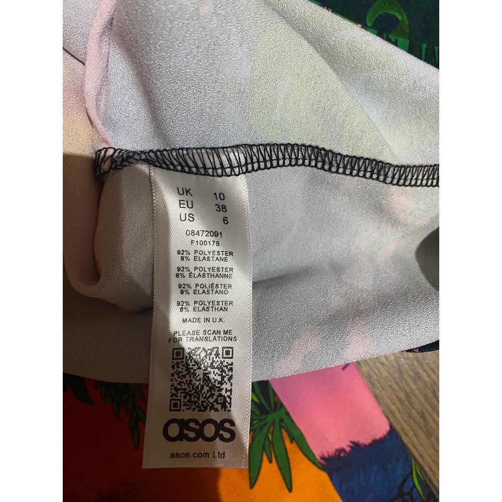 EUC ASOS x Disney Lion King Tropical 2-piece outfit Size 6 top, Size 8 bottom - Picture 8 of 12